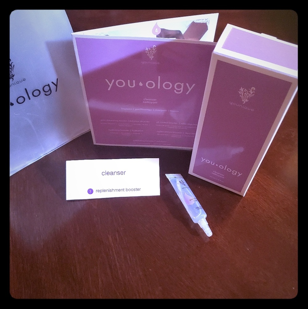 You.ology cleanser with one booster (replenish)